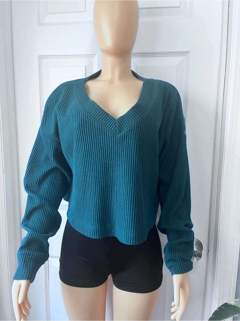 ALO Yoga Teal Ribbed V-Neck Sweater